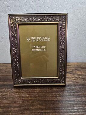 International Silver Tabletop Memories Ornate Picture Frame 5x7